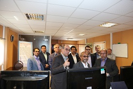 استاندار مرکزی به صورت سرزده از شرکت آب و فاضلاب استان بازدید کرد