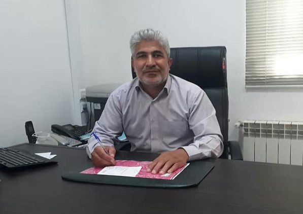 با كمك دهياري شبكه توزيع آب روستاي درمن خنداب تعويض شد