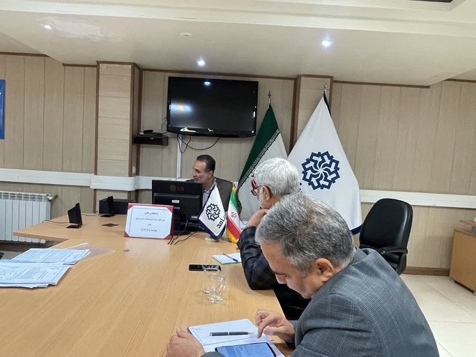 گفتگوي تلفني مديرعامل شركت آب و فاضلاب استان مركزي و پاسخگويي به سوالات شهروندان